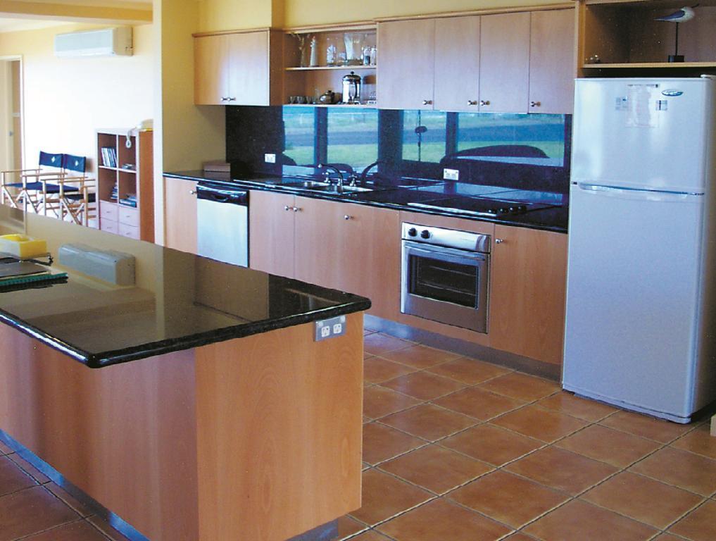 Horizons Beachfront Apartment Port Fairy Exterior photo